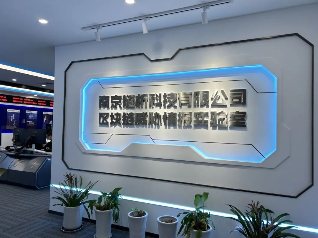 a2d34c598c1d3287865d87fefb696f1.jpg